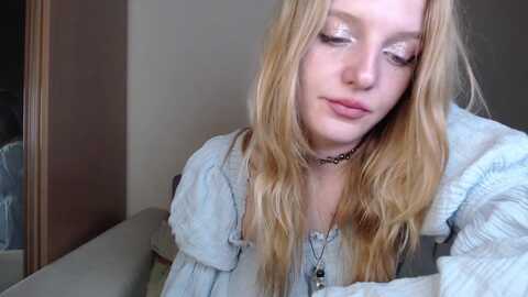 lunarwltch @ myfreecams on 20230926
