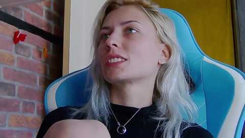 karoline121 @ myfreecams on 20230927