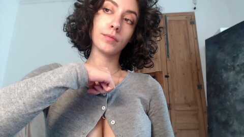 lolaspie @ myfreecams on 20230927