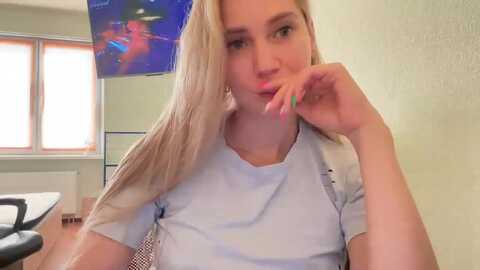 miss_sylvia @ myfreecams on 20230927