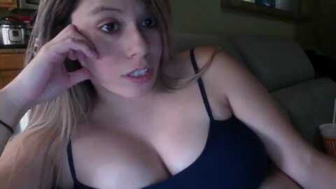 moonsunbae @ myfreecams on 20230927