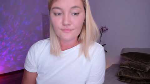 fire_ice_emma @ myfreecams on 20230928
