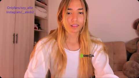 missbaby8 @ myfreecams on 20230928