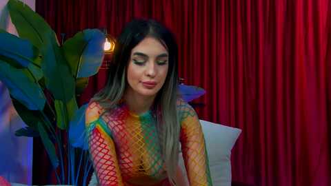 roshen_amira @ myfreecams on 20230928