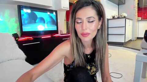 smileytinaa @ myfreecams on 20230928