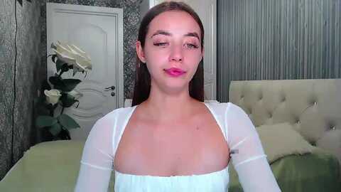 emeraldlilyyy @ myfreecams on 20231001