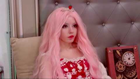 freyagold @ myfreecams on 20231001