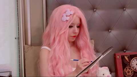 freyagold @ myfreecams on 20231004