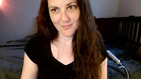 misscherrym @ myfreecams on 20231004