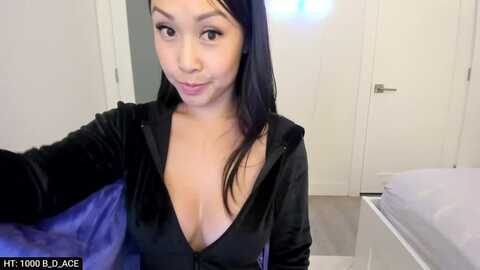 adorabledee @ myfreecams on 20231005