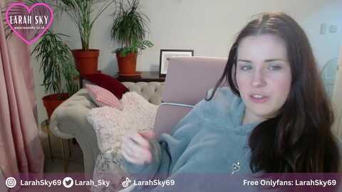 larah_sky @ myfreecams on 20231005