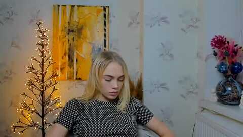 sindyysweet @ myfreecams on 20231005