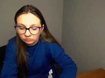 annahotty_ @ myfreecams on 20231006