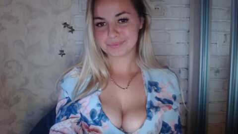 love_dom_meg @ myfreecams on 20231006