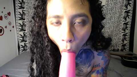 ama_music @ myfreecams on 20231007