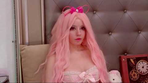 freyagold @ myfreecams on 20231007