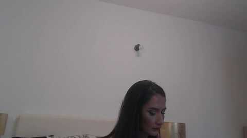 anahathor @ myfreecams on 20231008