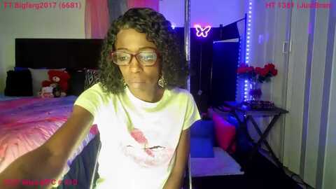 misshotnready @ myfreecams on 20231009