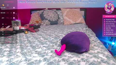 knaughtia @ myfreecams on 20231011