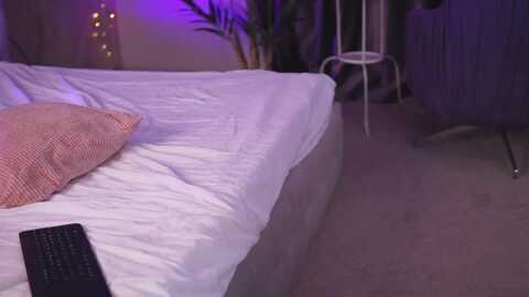 missmo0n1 @ myfreecams on 20231011