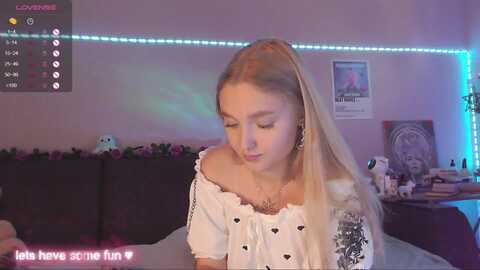 sweetmimia @ myfreecams on 20231011