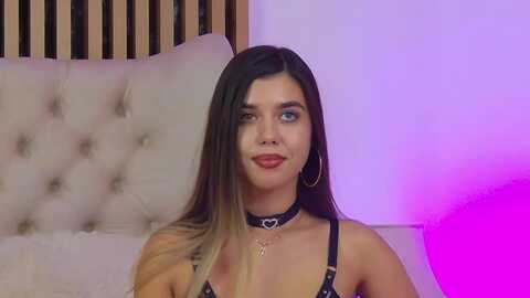 clairejenner @ myfreecams on 20231013