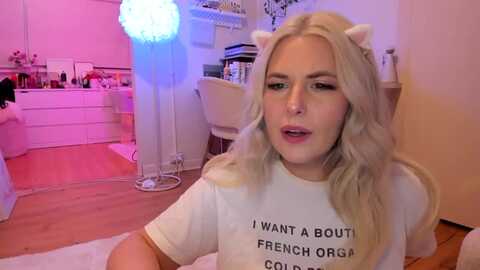 fun_nikki @ myfreecams on 20231013