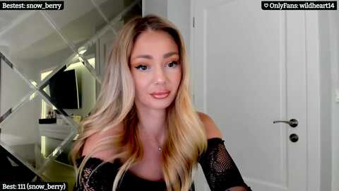yveline @ myfreecams on 20231013