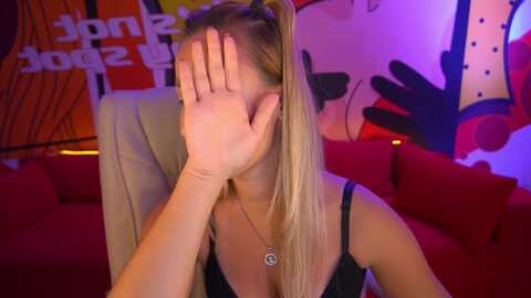 lia__angel @ myfreecams on 20231014
