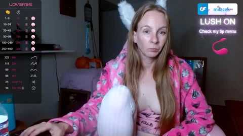 milacesky @ myfreecams on 20231014