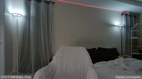 angiefae @ myfreecams on 20231015