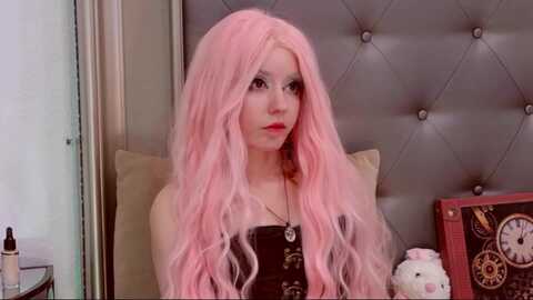 freyagold @ myfreecams on 20231015