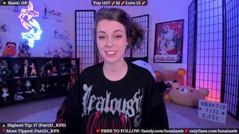 lunalamb @ myfreecams on 20231015