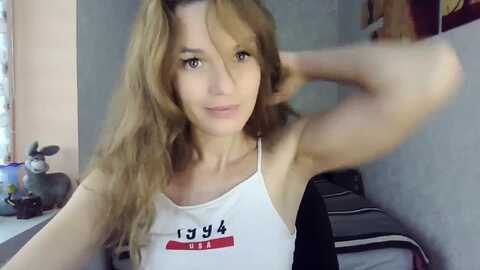 aurora_l @ myfreecams on 20231016