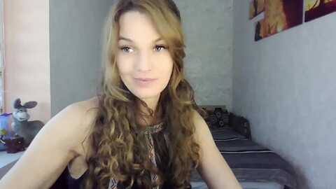 aurora_l @ myfreecams on 20231017