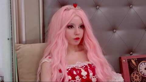 freyagold @ myfreecams on 20231018