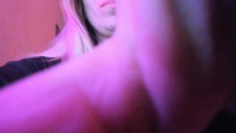 nickyblein @ myfreecams on 20231018