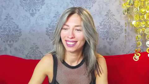 poxyvibe @ myfreecams on 20231018