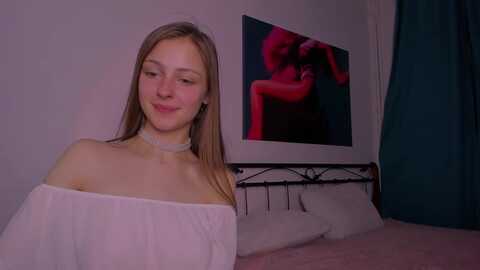 luisa_baker @ myfreecams on 20231020