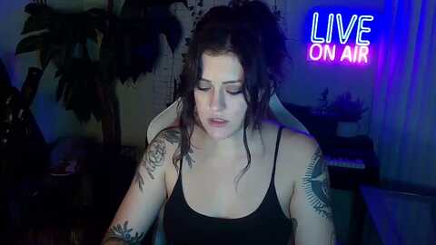 natalienavedo @ myfreecams on 20231020