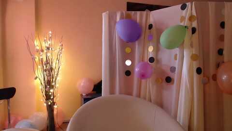 miriamrose @ myfreecams on 20231021