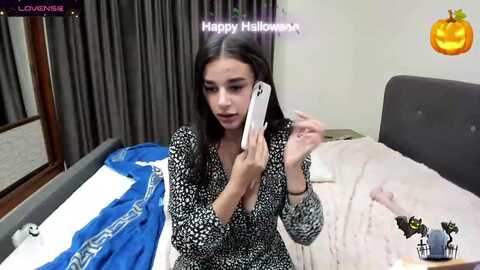 oliviawowww @ myfreecams on 20231021