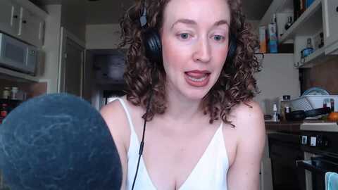 trolloptaylor @ myfreecams on 20231021