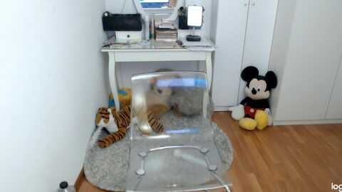 autumnjewel @ myfreecams on 20231022