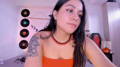 eva_collins2 @ myfreecams on 20231022