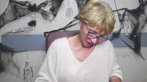 hollyincresh @ myfreecams on 20231022