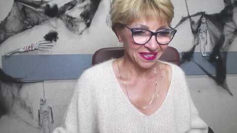 hollyincresh @ myfreecams on 20231022