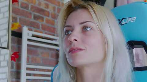 karoline121 @ myfreecams on 20231022