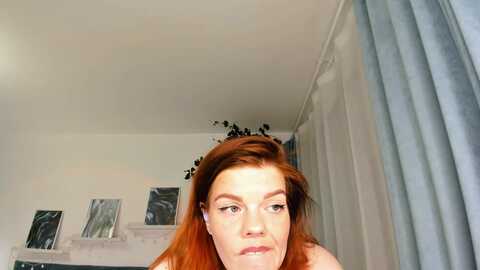 alysanightsky @ myfreecams on 20231023
