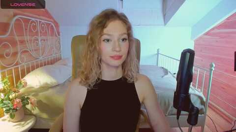 aurorashy @ myfreecams on 20231024